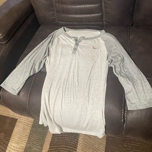 3/4 length lightweight tee.